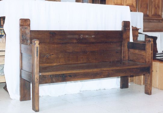 Esca�o grande.
Copia de esca�os antiguos. Tambi�n en 155 cm largo o a medida.